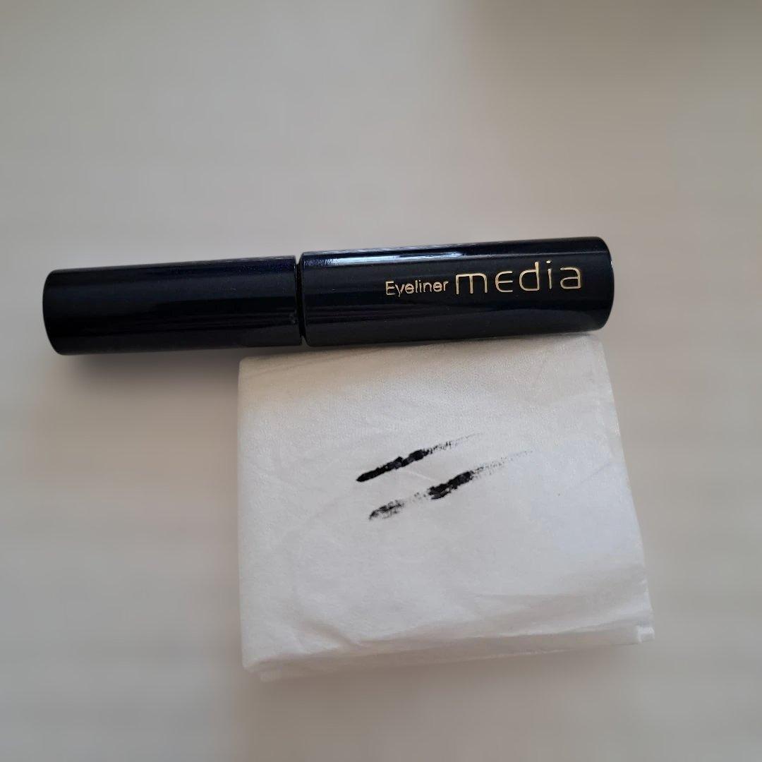 カネボウ　メディア　アイライナー　BKブラック
