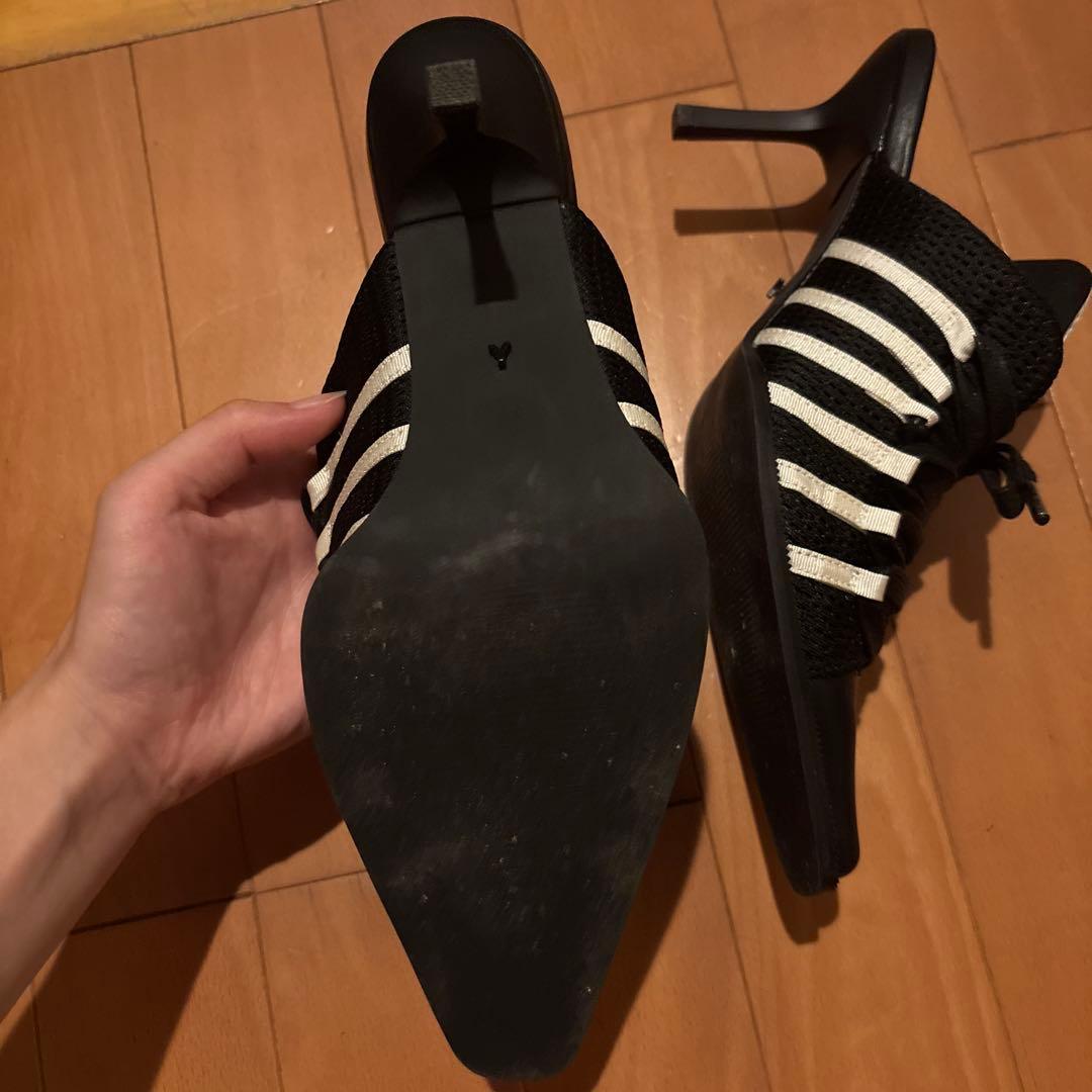 YELLO ブラックホワイト ミュール