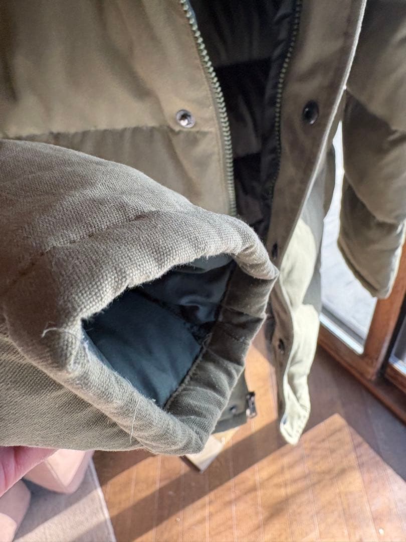 Patagonia 　フード付きダウンジャケット 　パタゴニア　　サイズL