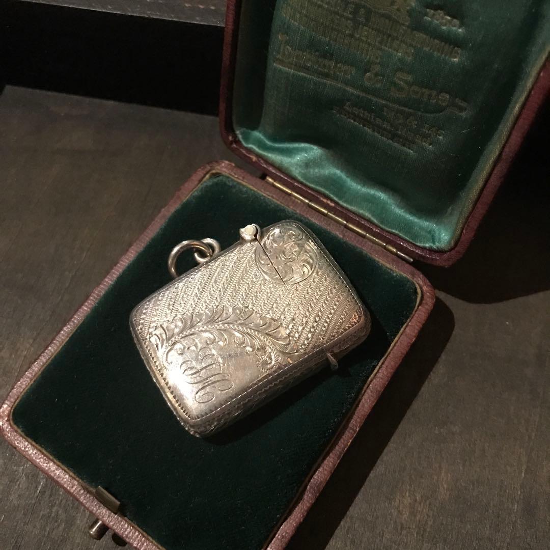 英国アンティーク　ヴェスタケース　純銀シルバー