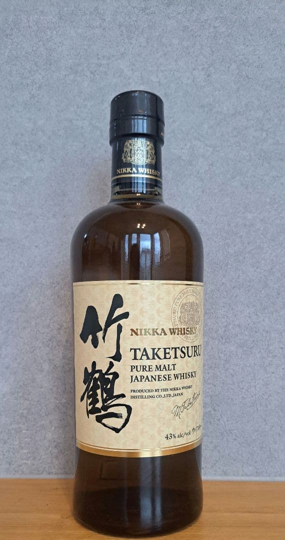 竹鶴ピュアモルトウイスキーNikka Pure Malt 700ml