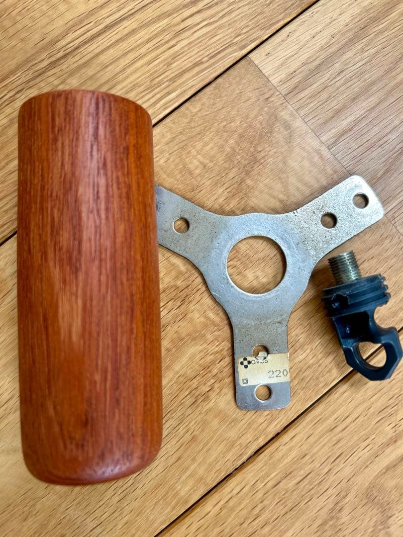 じゅん）独70年代DOMUS チーク無垢材　ヴィンテージ・5灯シャンデリア