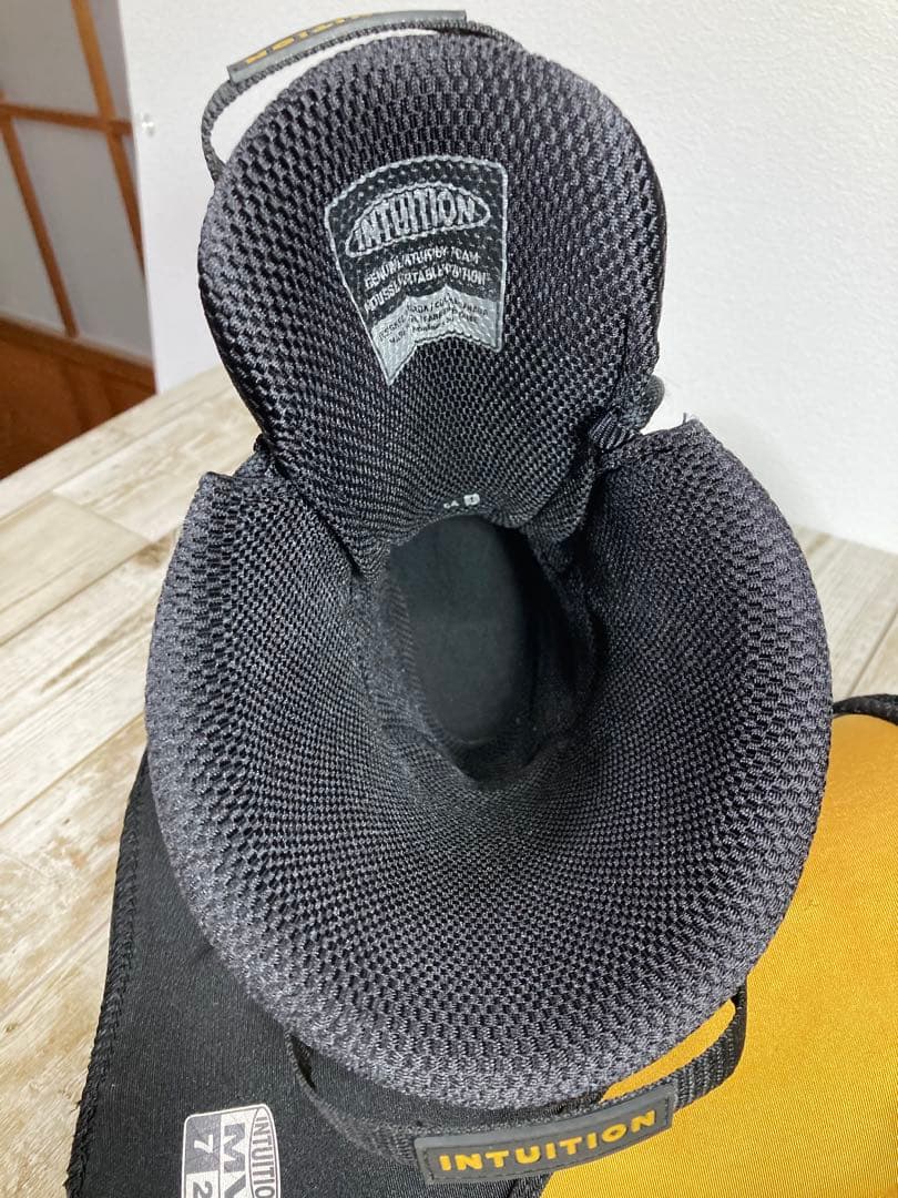 INTUITION サーモインナー 25cm