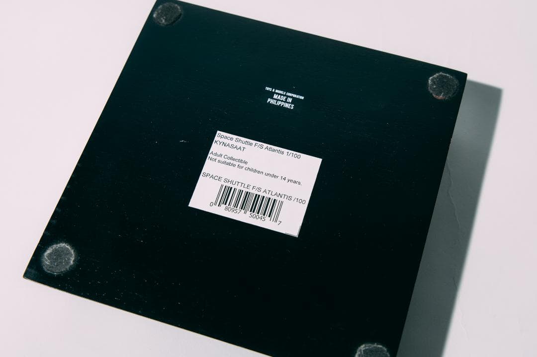 スペースシャトル　スケール1/100　Atlantis アトランティス