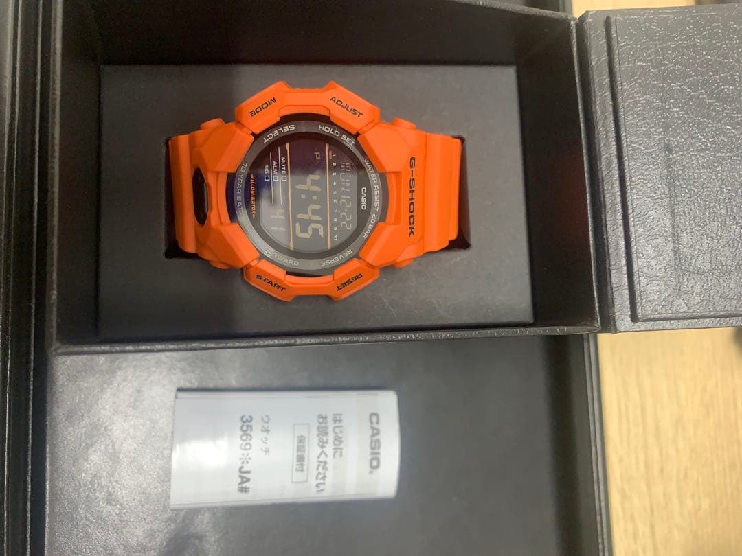 CASIO G-SHOCK オレンジ腕時計