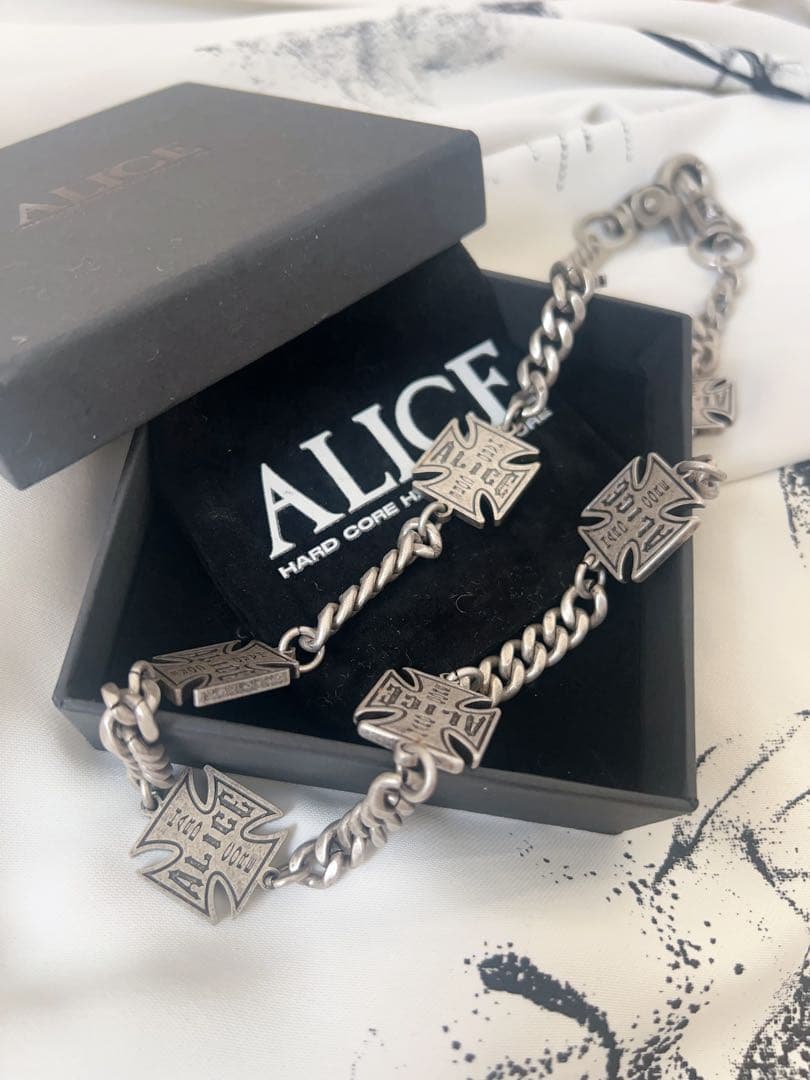 【早いもの勝ち】alice hollywood ウォレットチェーン