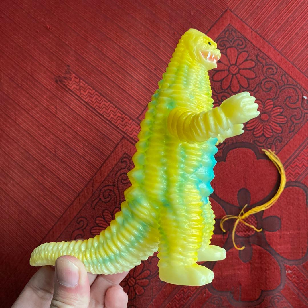 ヤモマーク　レッドキング