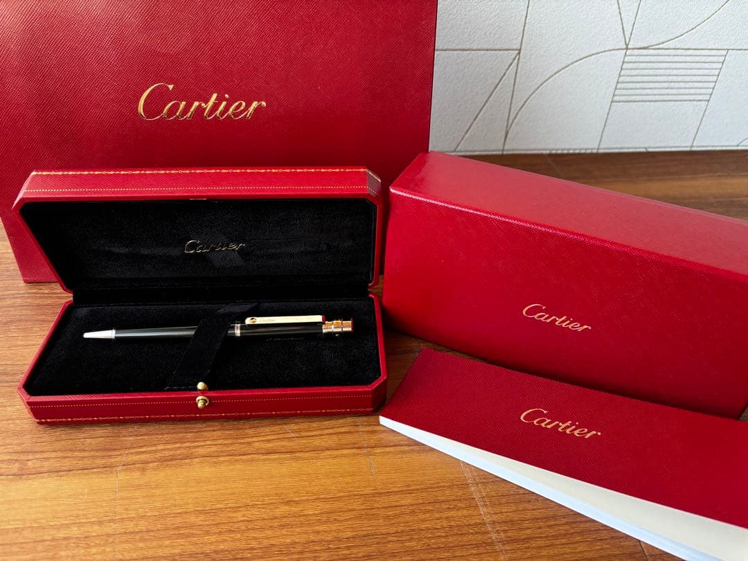 カルティエ　ボールペン　名前入り