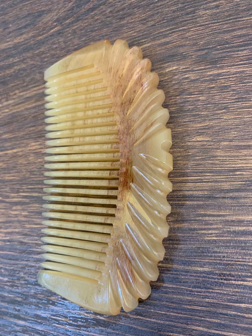 シープホーンコーム　ポケットタイプ　天然角　羊角