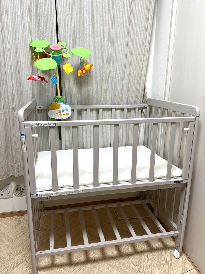 美品　ベビーベッド　マット付き