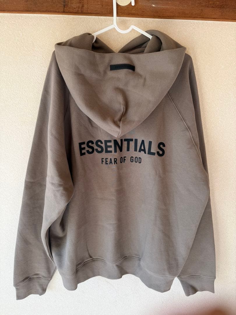 トップス FEAR OF GOD ESSENTIALS
