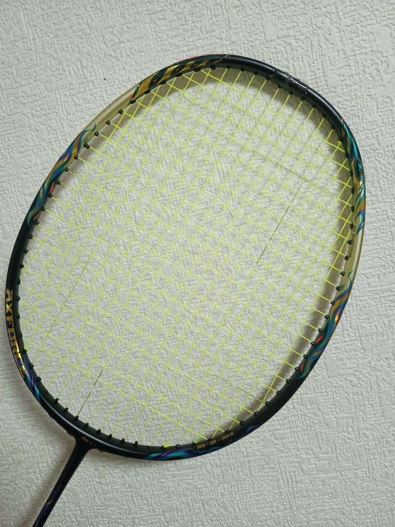 LI-NING AXFORCE100 4UG5 ガット張り立て