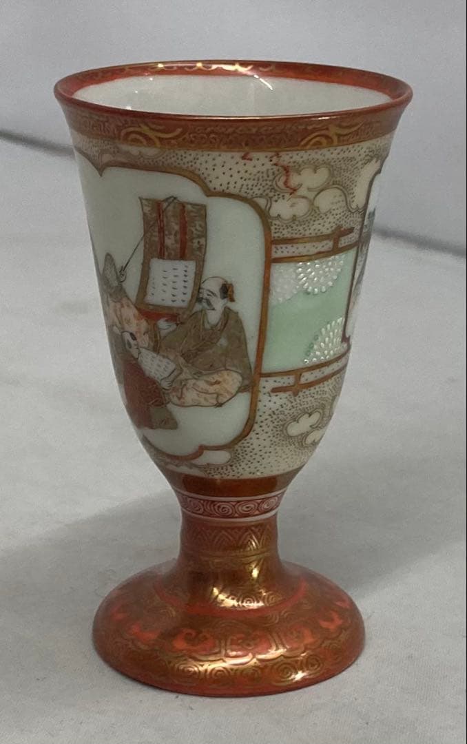 B548s「赤絵金彩馬上盃　2個」 大日本九谷製　内側山水絵　酒器　明治時代