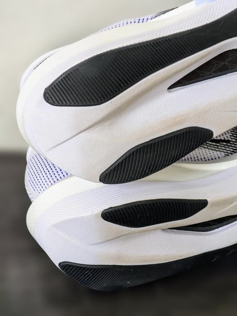 美品 asics マジックスピード5 23.5㎝ ランニングシューズ