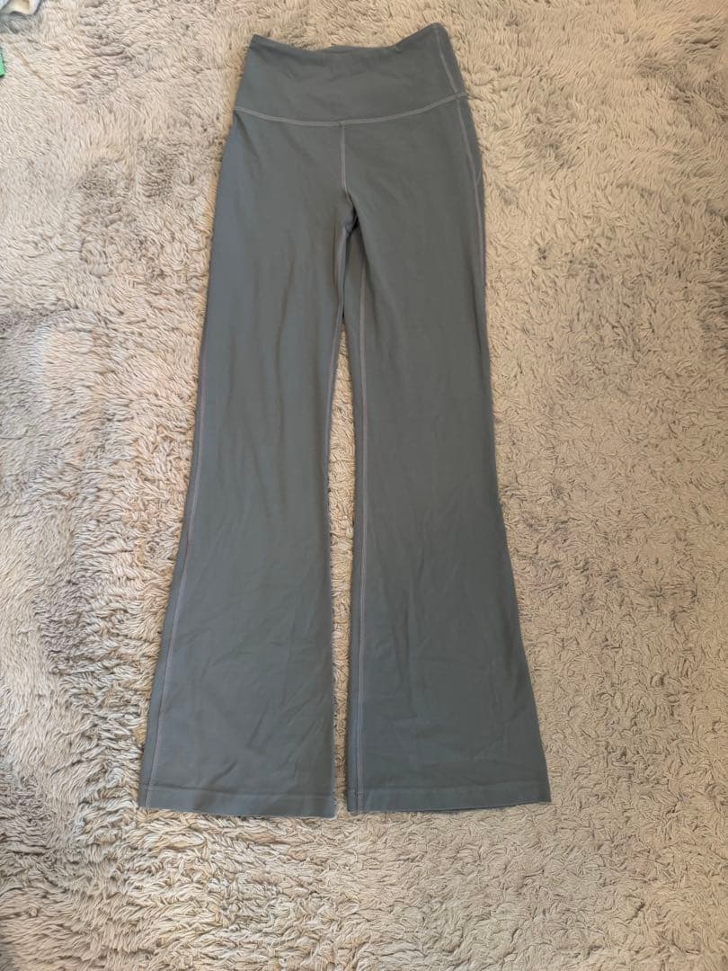 ルルレモン/Groove スーパーハイライズフレアパンツNulu アジアフィット