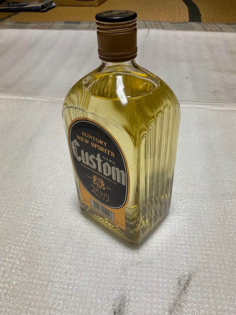 サントリー／NEW SPIRITS CUSTOM。【容量／720ml 39度】。