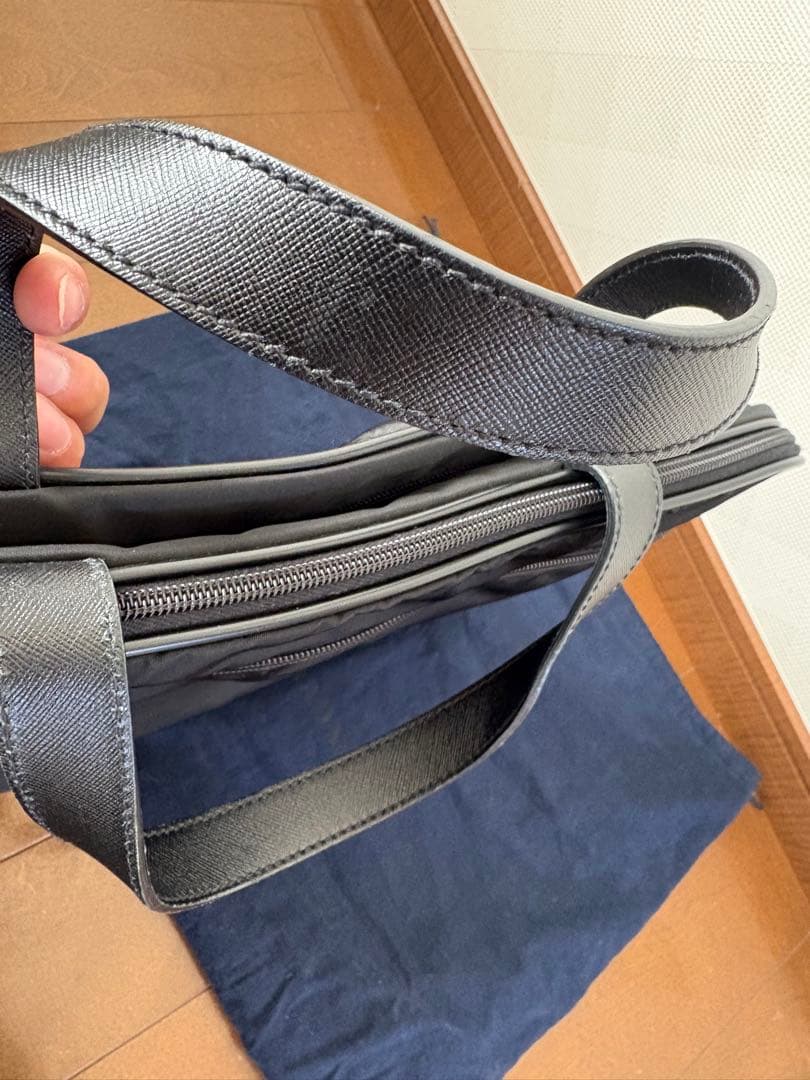 PRADA プラダ ビジネスバッグ ブリーフケース ナイロン 三角ロゴ 黒