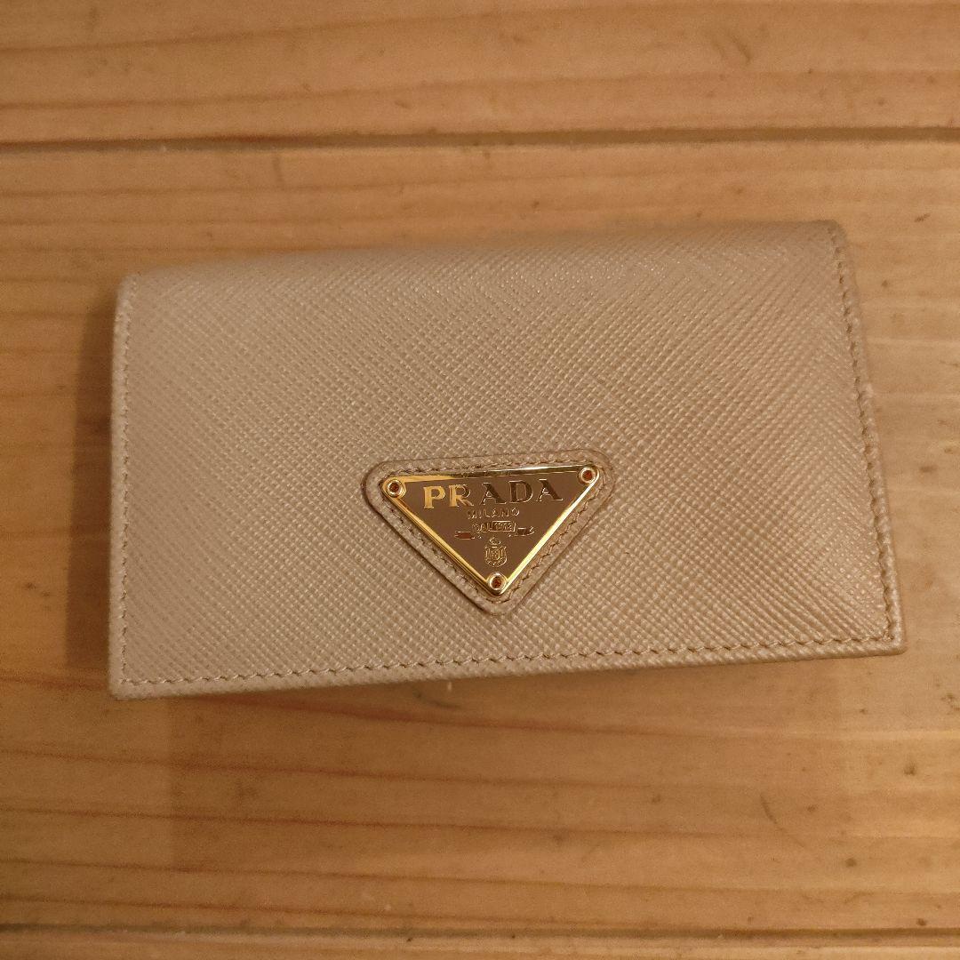 PRADA　名刺入れ　プラダ サフィアーノレザー　カードケース