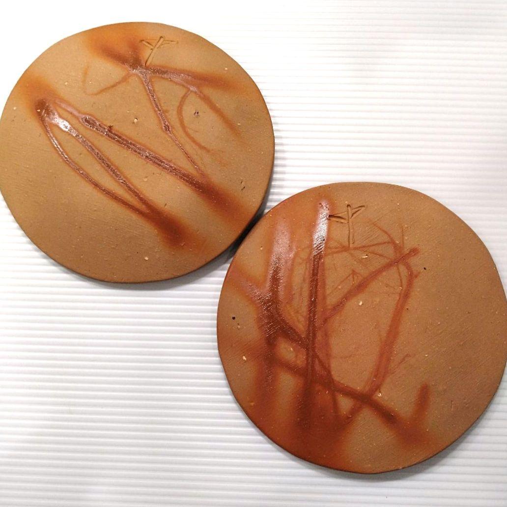 備前焼 陶芸家 岡田輝 たたき皿 中皿 プレート 緋襷 作家物 直径18,5cm