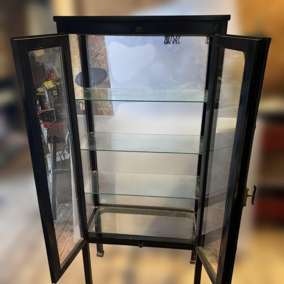 アンティーク　ガラスキャビネット　黒ケビント　医療棚　陳列ケース