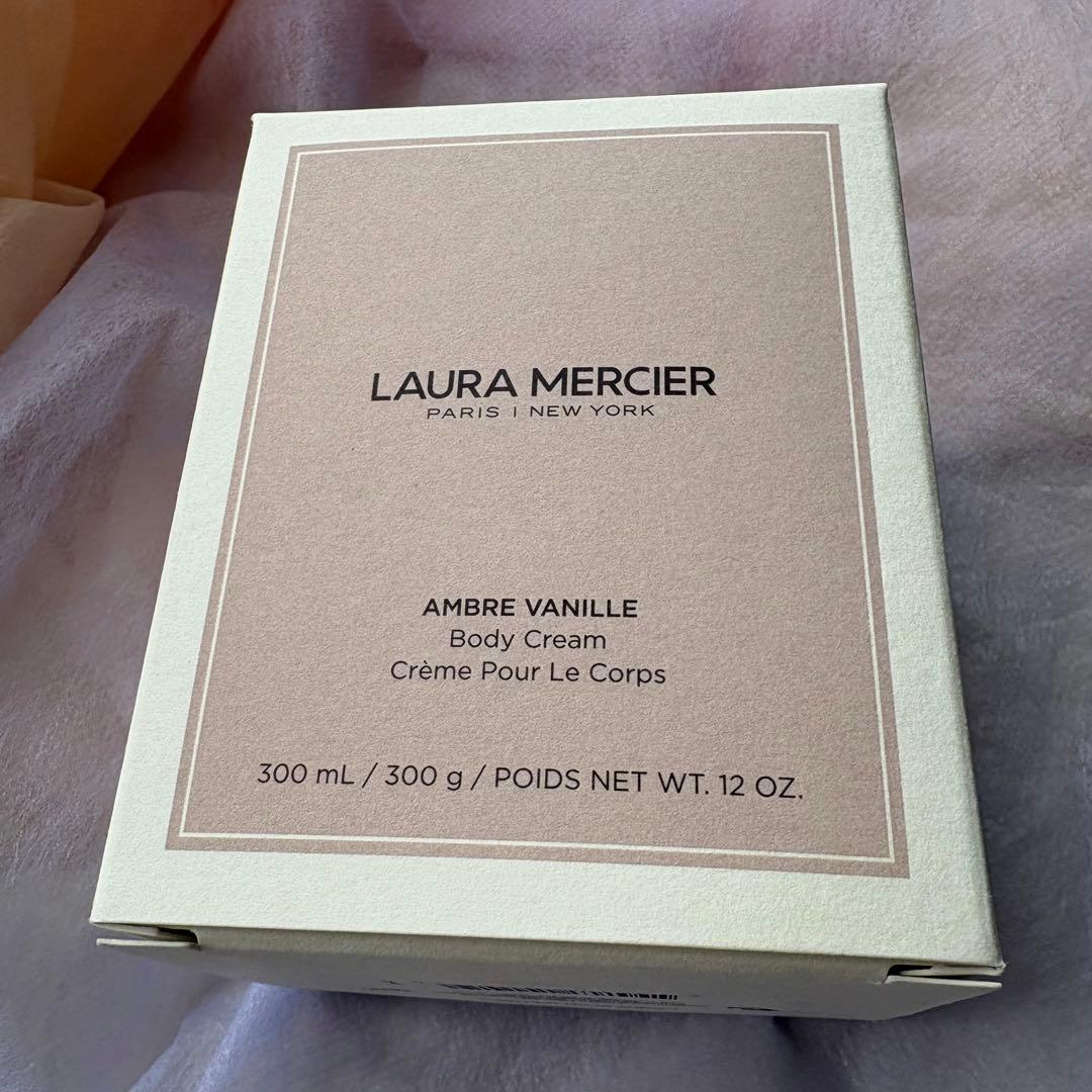 新品未使用☆ローラメルシエ　アンバーバニラ　ホイップトボディクリーム　300g