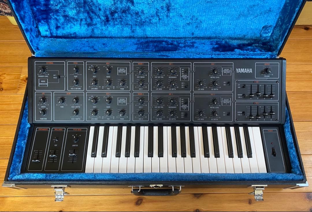 YAMAHA CS-15 シンセサイザー