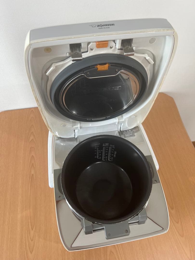 【ジャンク品】象印_圧力IH炊飯ジャーNW-KA18 炎舞炊き