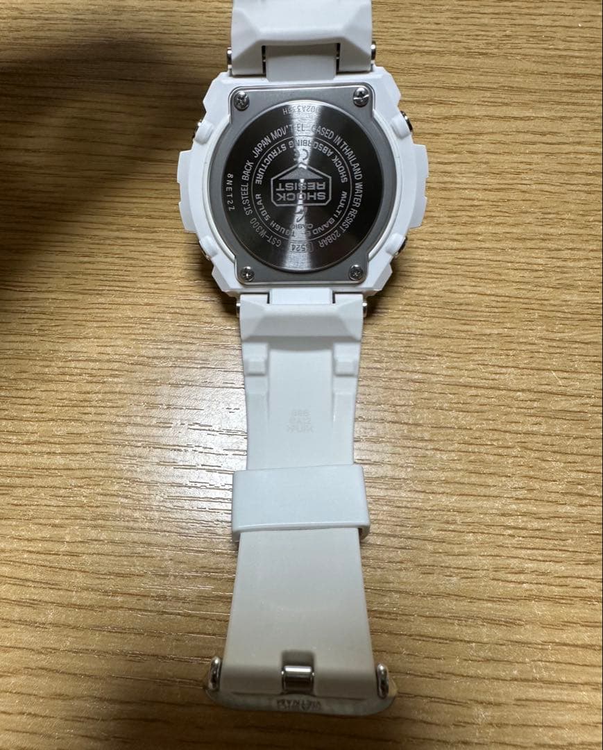 美品 G-SHOCK GST-W300-7AJF G-STEEL 白 電波