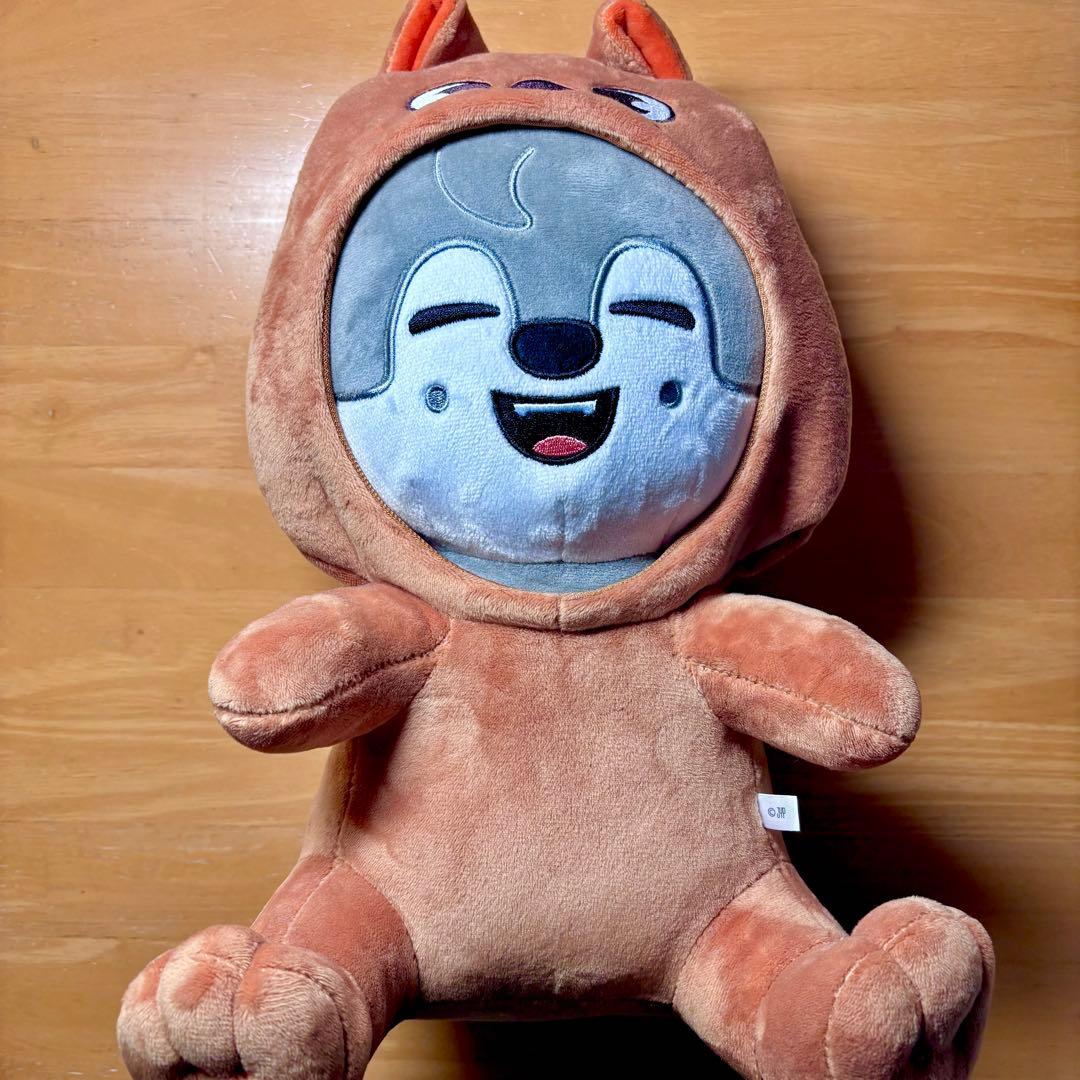 Stray Kids 抱きぬいぐるみ ウルフチャン TOY WORLD