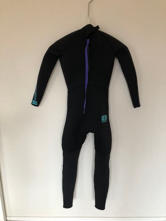 レディース　ウェットスーツ