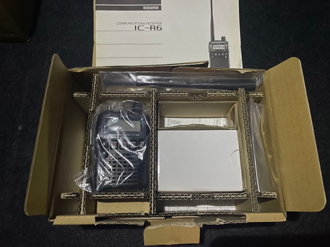 アイコム　広域受信機　レシーバー　IC-R6 美品