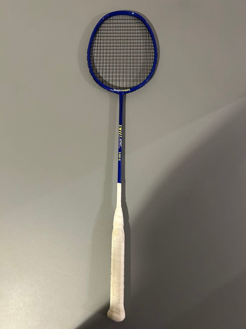 バドミントンラケット （トレーニングラケット）ブラックナイト 100g