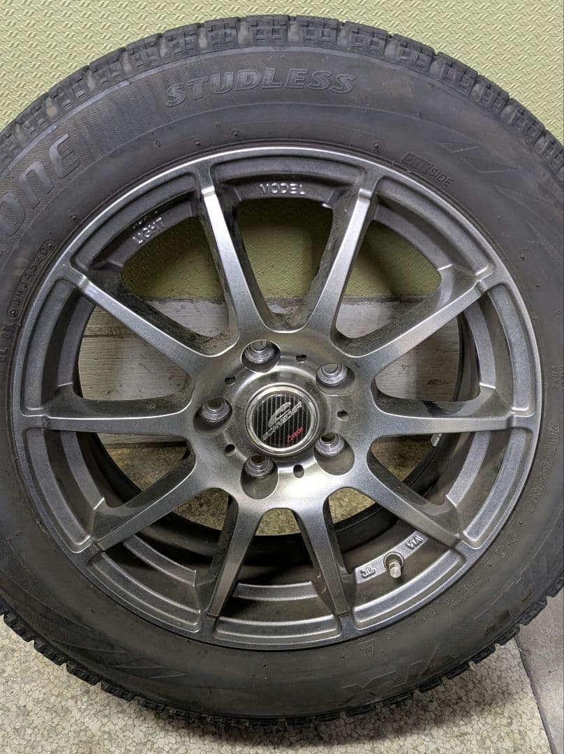 日産リーフ（プリウスα）アルミホイール付ブリザックVRX スタッドレス４本セット