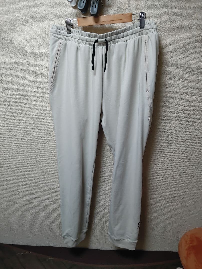 OnスウェットジョガーパンツメンズМ　オフホワイト