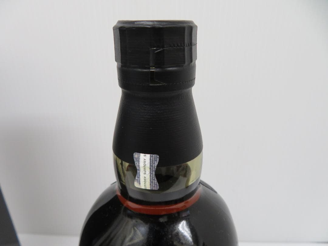 サントリー　山崎　18年　シングルモルトウイスキー　未開栓　　　　　　　　037