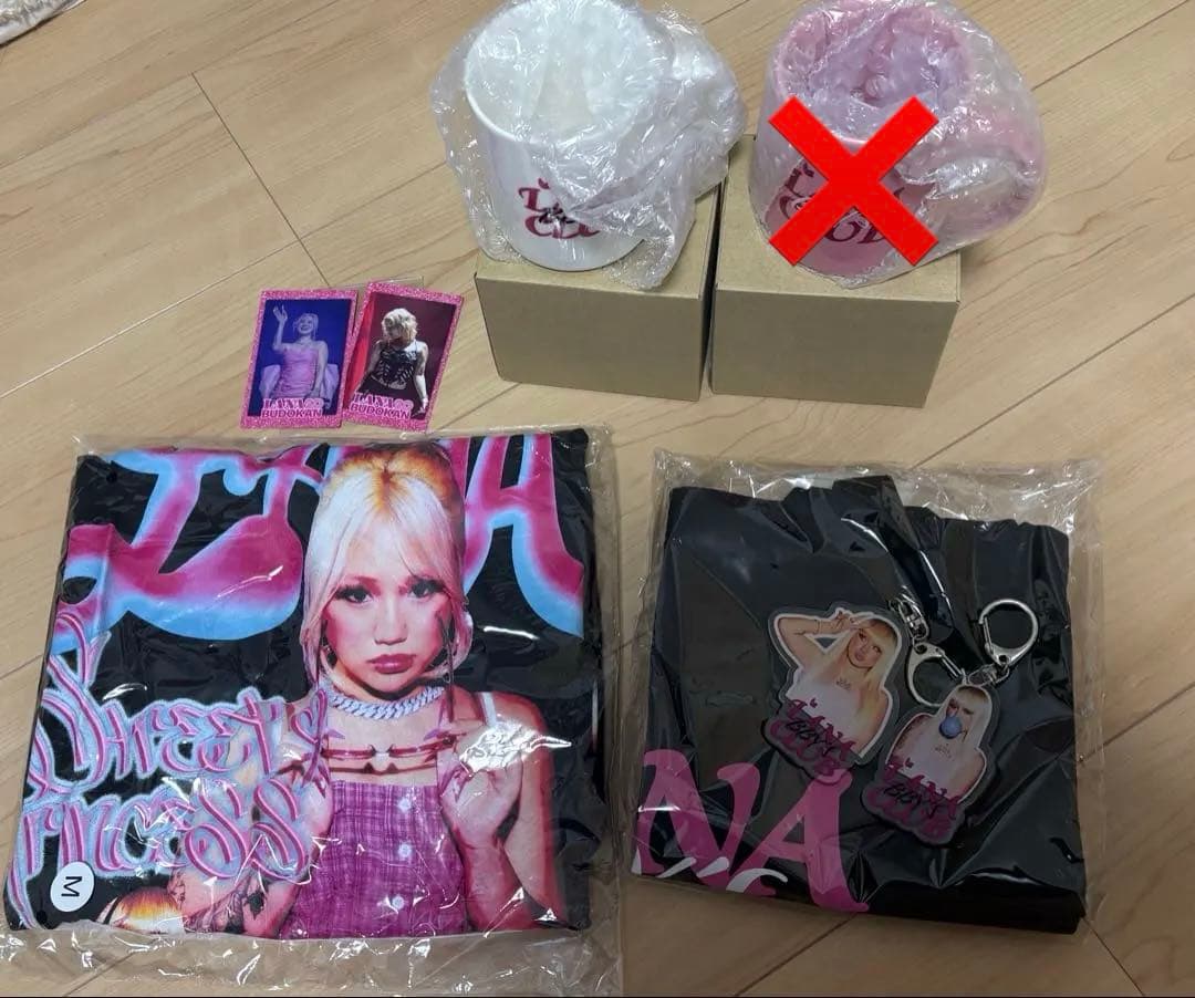 LANA ファンクラブ限定くじ 2024ZeppツアーTシャツ