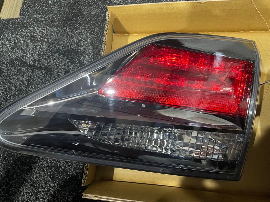 10系レクサス450h純正テールランプ/部品取り用・中古