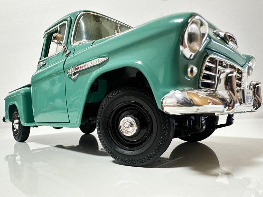 アーテル/'55 Chevyシボレー Cameoカメオ 1/18 絶版