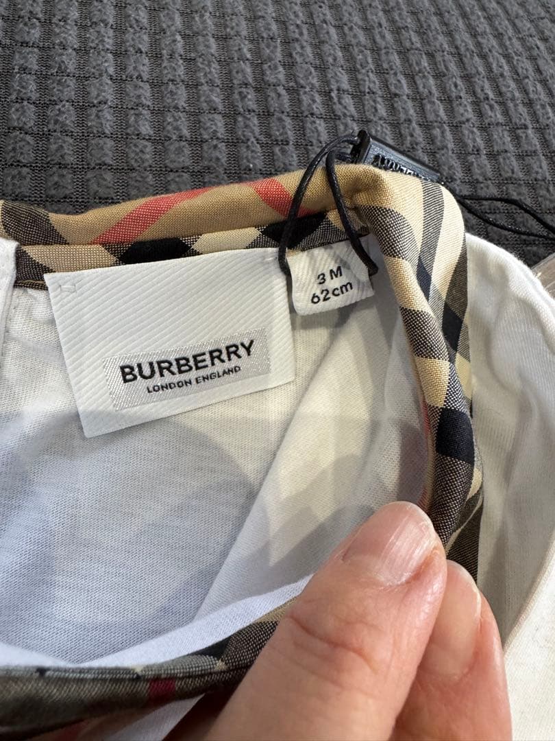 BURBERRY チェック柄襟ロンパース 3M