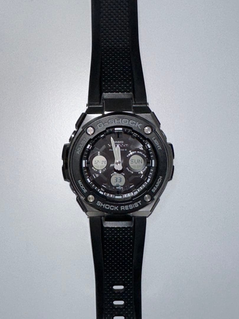 G-SHOCK デジタル腕時計 ブラック（GST-W300-1AJF）