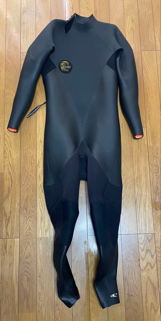 O'NEILL フルスーツ ブラック バックジッパー　真冬対応　9万円相当