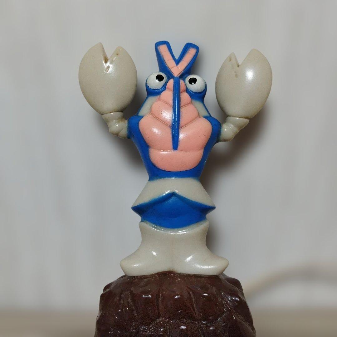 【レトロ】【バルタン星人】 台座付きフィギュア　腕が動きます　円谷プロ