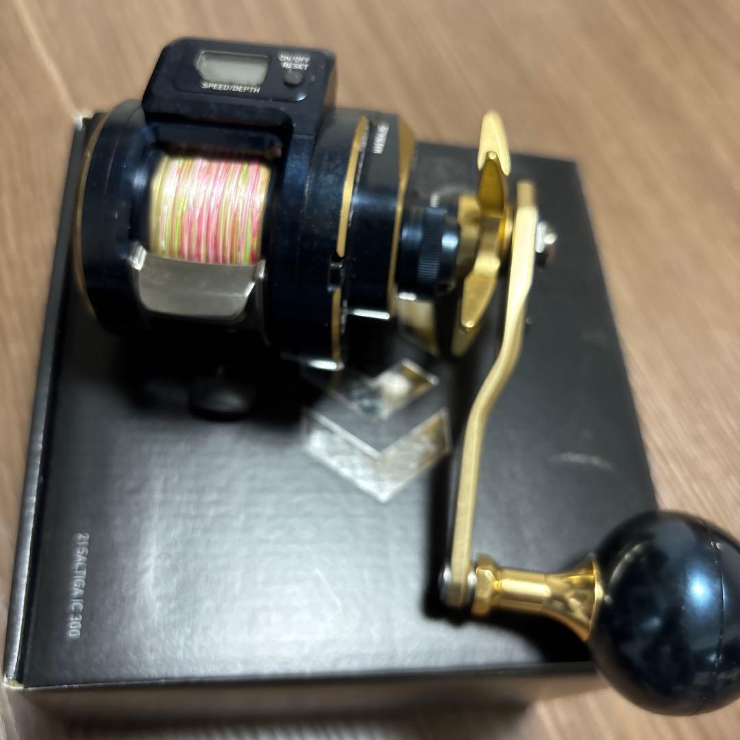 SALTIGA IC300 ベイトリール 6.3ギア比