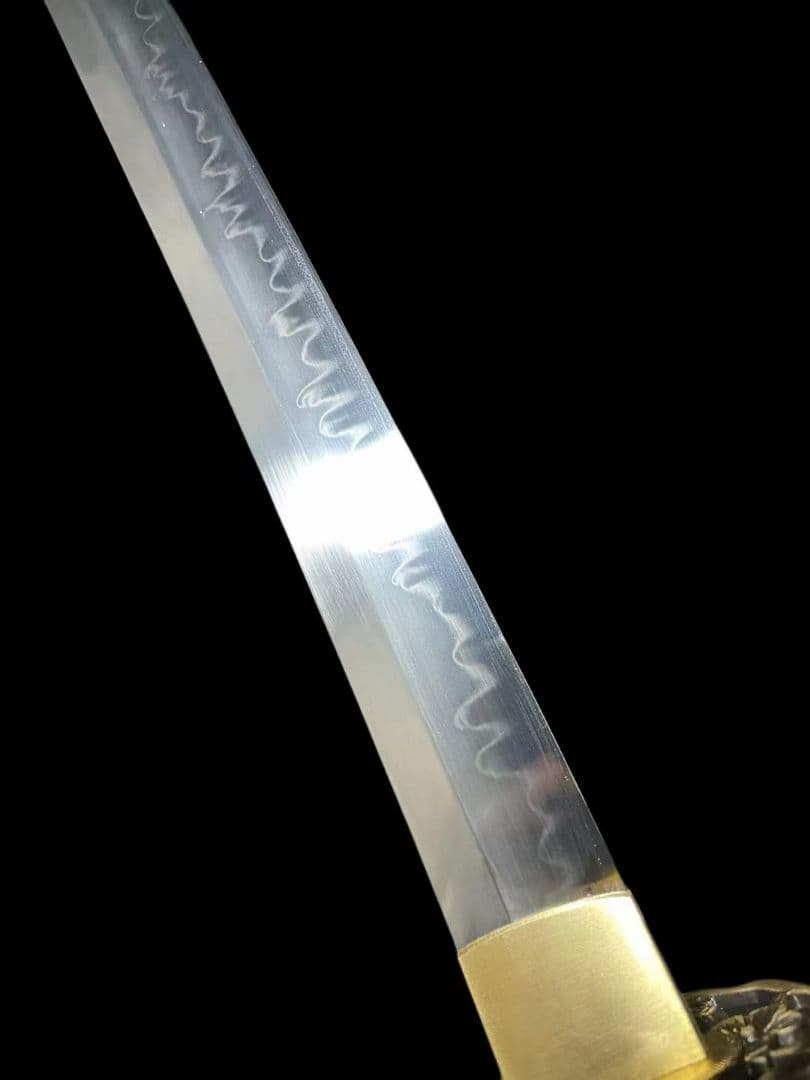 【武士一梅の花】古兵器 武具　刀装具　日本刀　模造刀 居合刀