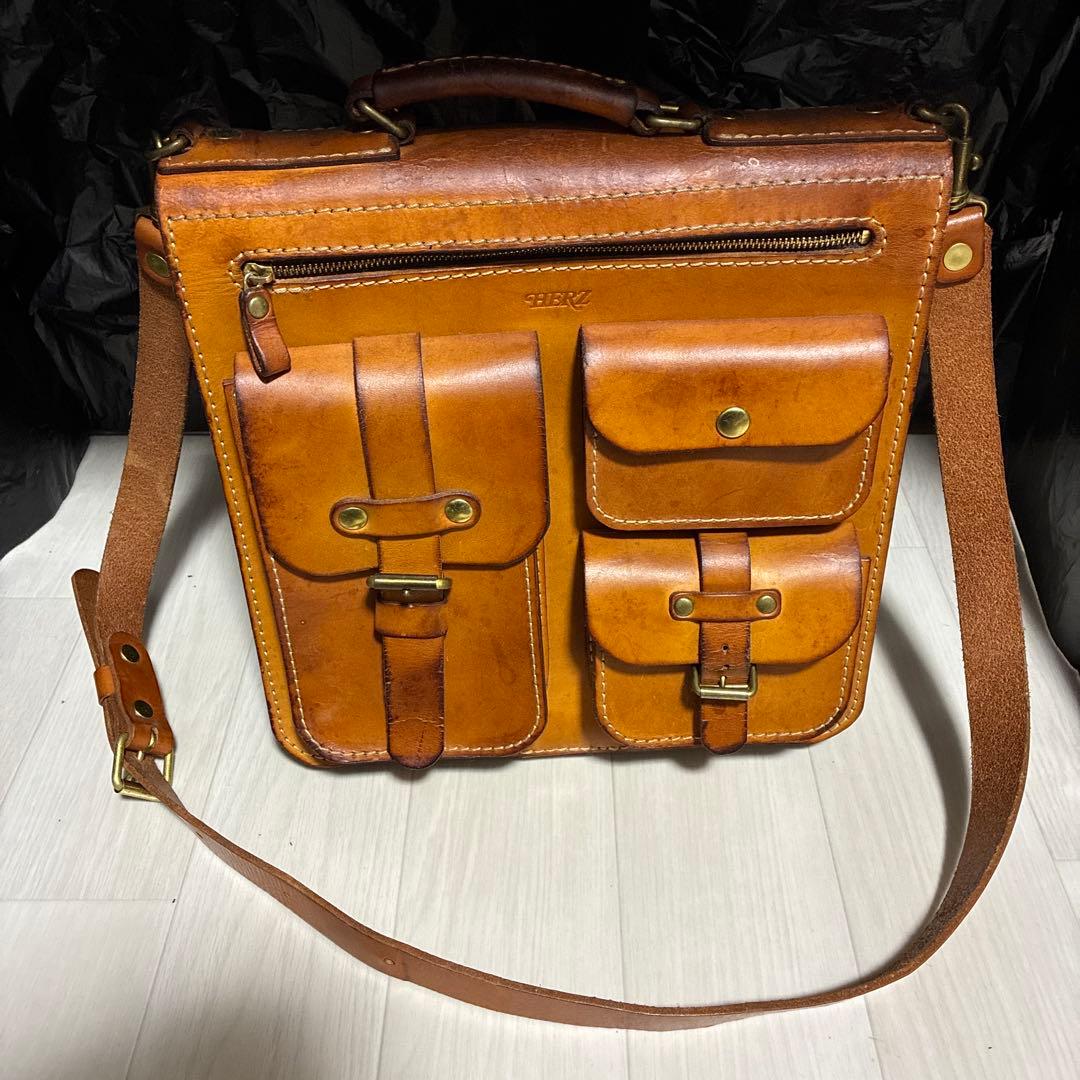 ヘルツ　バック