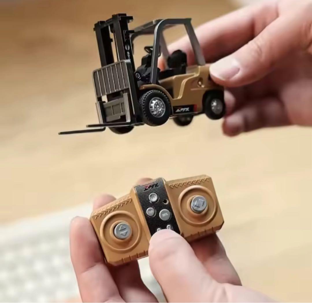 1/64スケール フォークリフト 無線リモコン アーム操作可 トイラジコン ミニ
