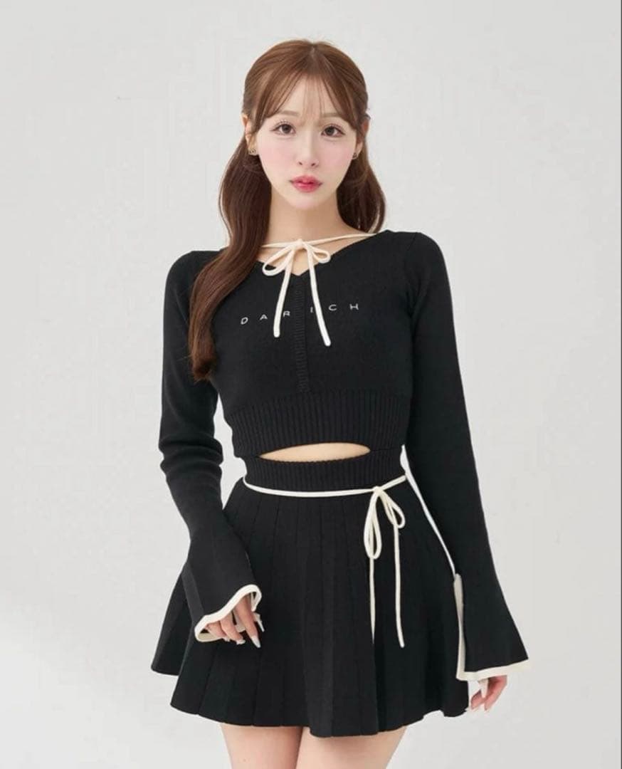 ウエストオープンリボンデザインニットミニワンピース　ダーリッチ