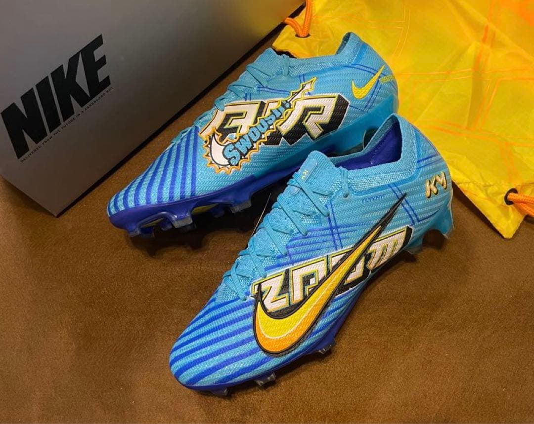 ナイキ　マーキュリアル ヴェイパー 15 kmエリート　FG