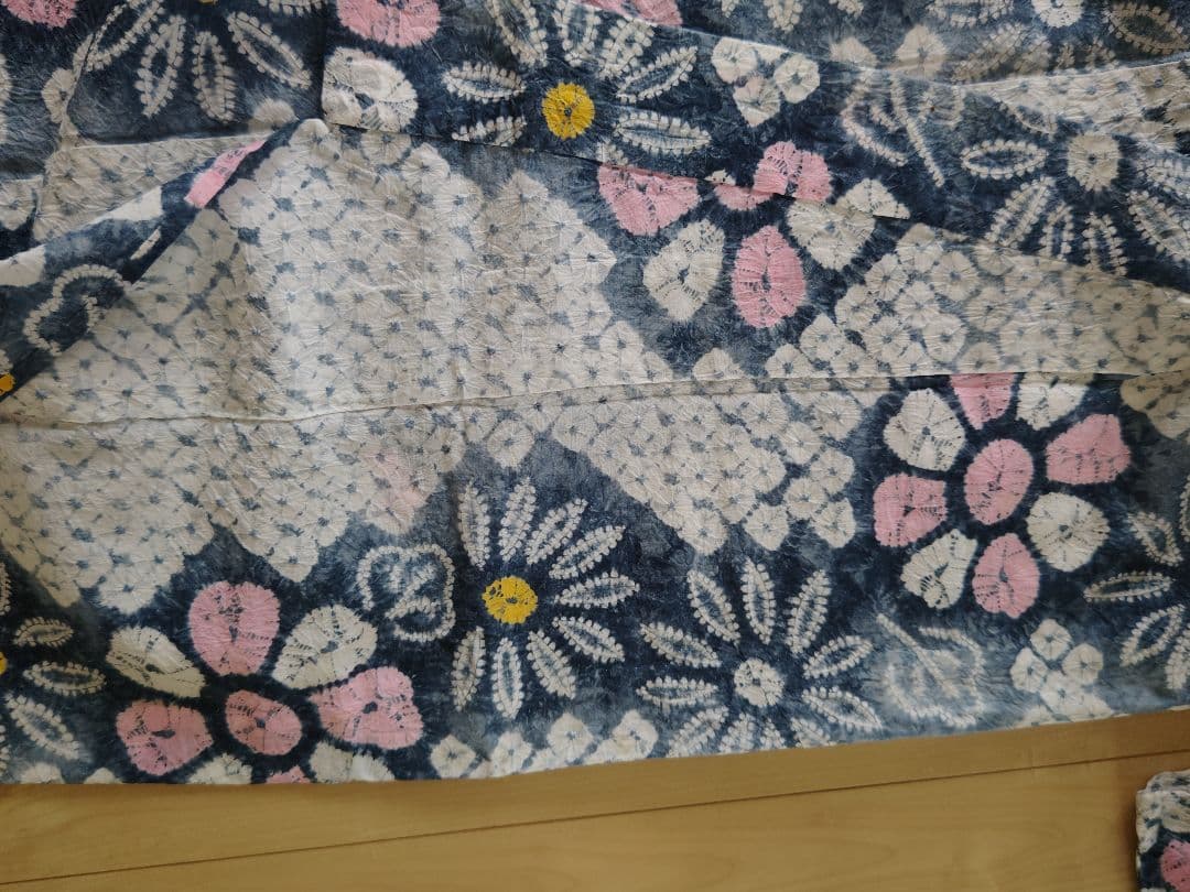 有松絞り　浴衣　可愛い絞りの花柄