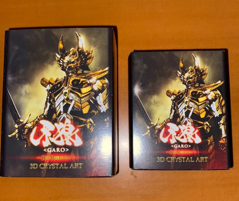 牙狼クリスタルアートRED REQUIEM(牙狼顔アップ・ザルバ顔アップ)台付き